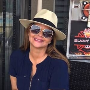 Meet your Posher, Adriana